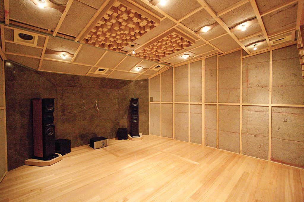 14g-After-listening-and-testing,-ready-for-the-fabric-finish-and-final-touches-pichi