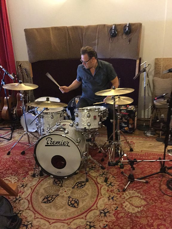 About-to-mic-up-the-kit