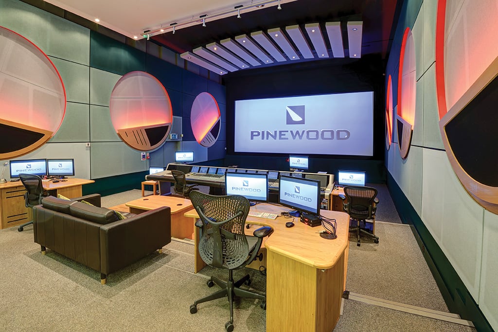 can you visit pinewood studios london