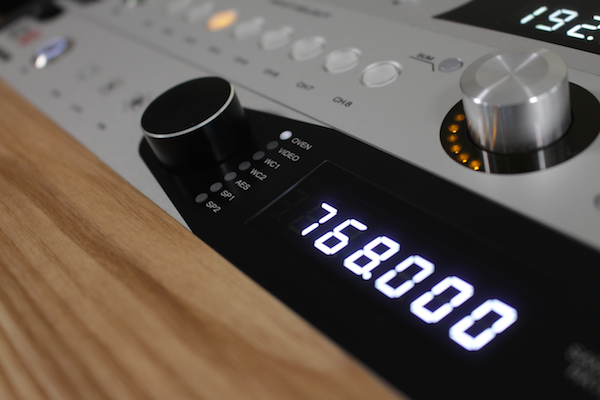 antelope isochrone ocx hd clock