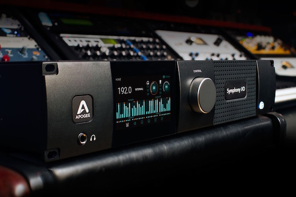 sio-mk-ii-pro-studio-close-up_rs