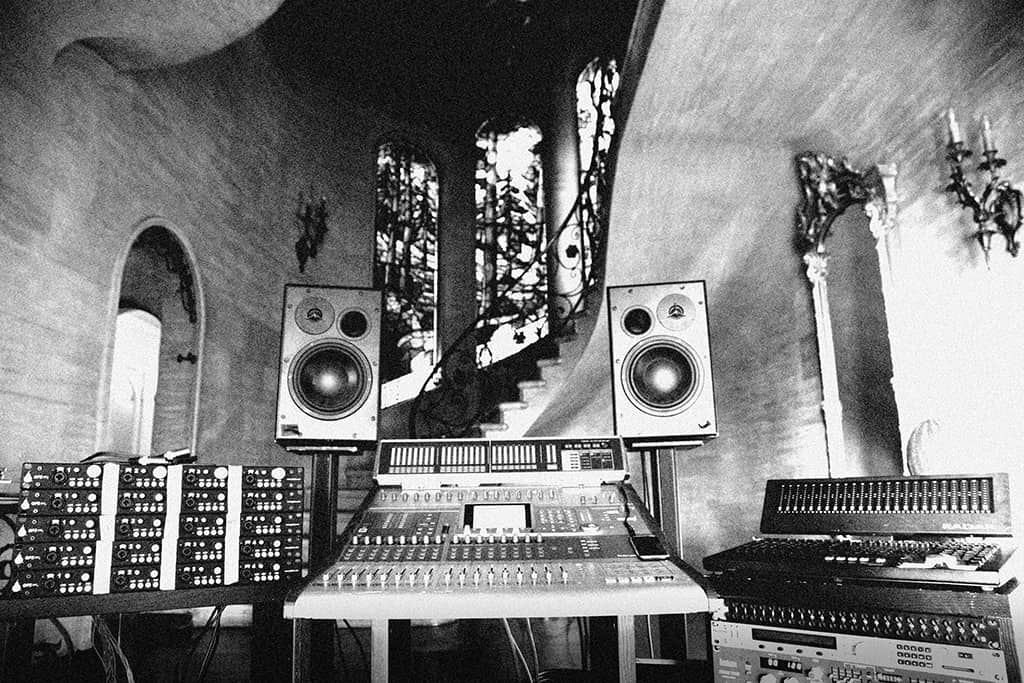 Studio-Installation-pichi