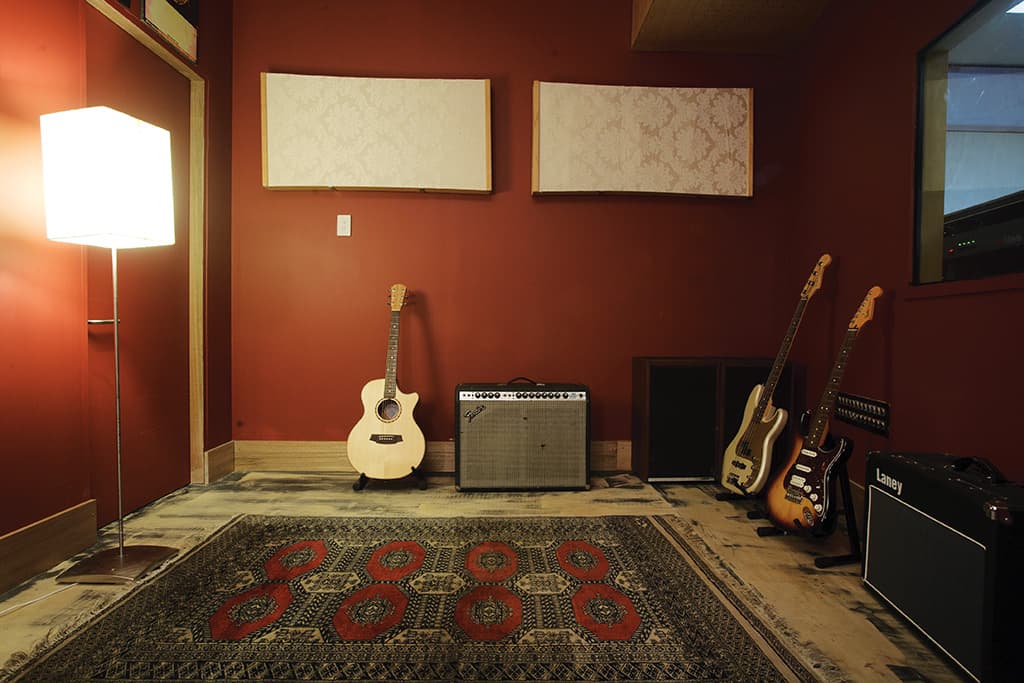 NEW-live-room-pichi