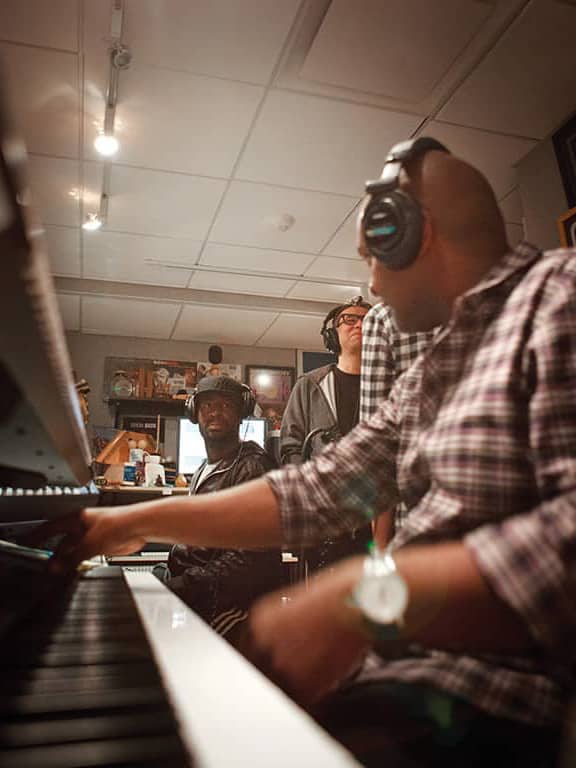 2012-034_Roots_Fallon_208-copy2-pichi