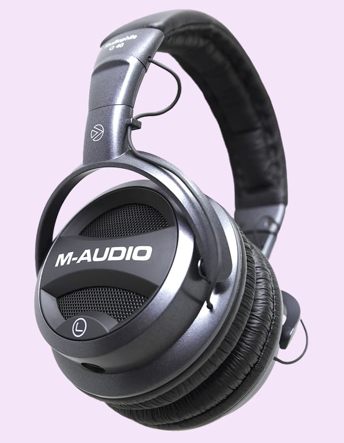 3. AKG K702-pichi
