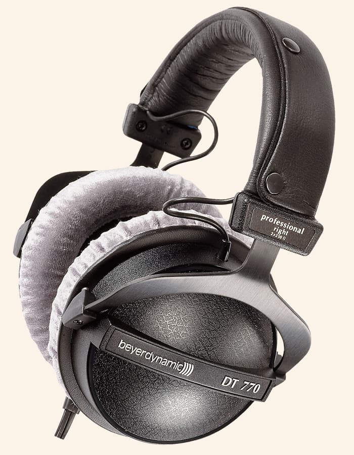 7. BEYERDYNAMIC DT770 PRO-pichi
